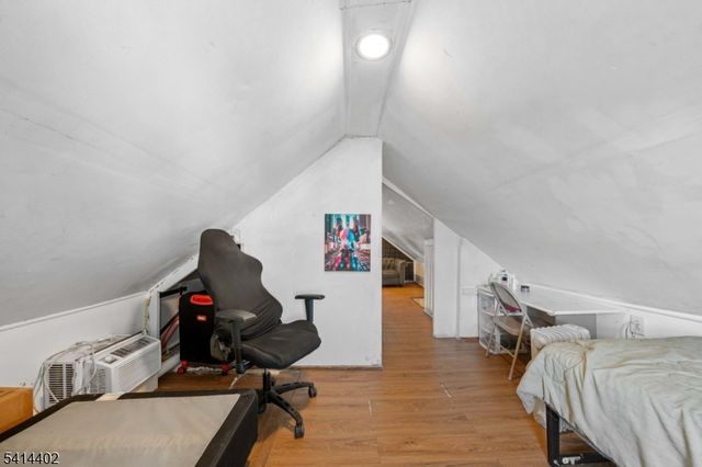 54 Florida St, Elizabeth City, NJ 07206