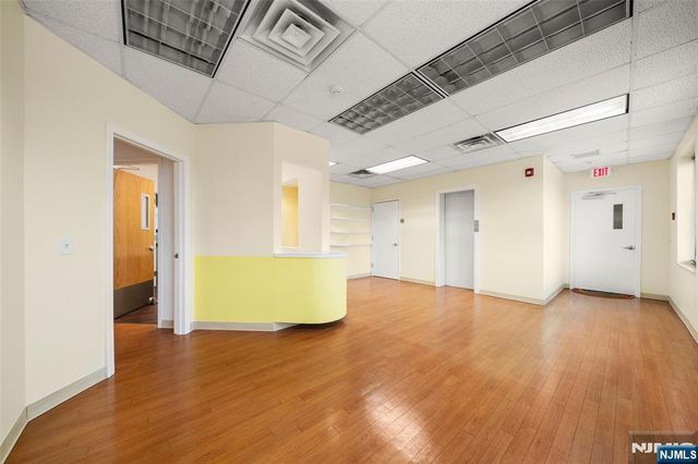 2083 Center Avenue 3A, Fort Lee, NJ 07024