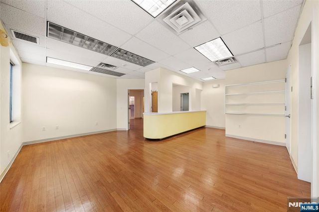 2083 Center Avenue 3A, Fort Lee, NJ 07024