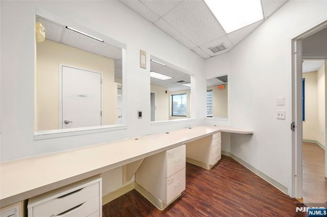 2083 Center Avenue 3A, Fort Lee, NJ 07024