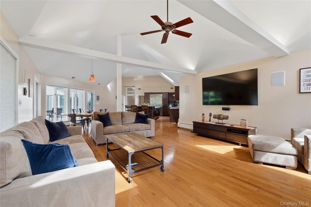 13 Zeck Court, Suffern, NY 10901