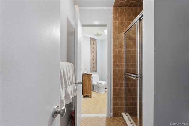 13 Zeck Court, Suffern, NY 10901