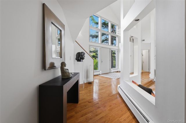 13 Zeck Court, Suffern, NY 10901