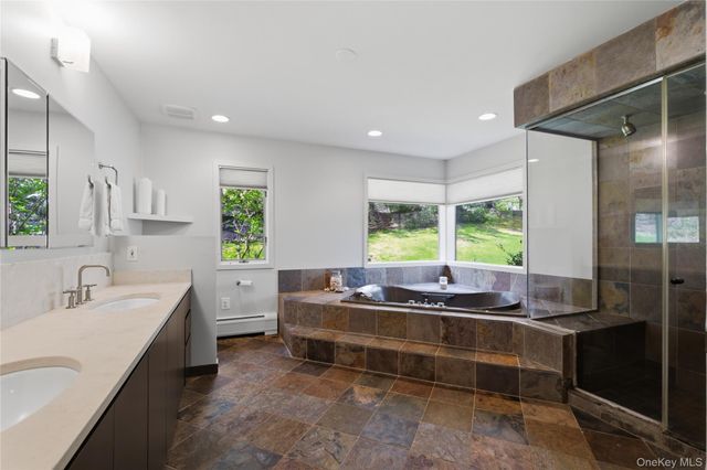 13 Zeck Court, Suffern, NY 10901