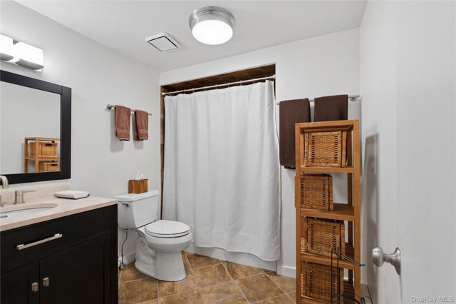 13 Zeck Court, Suffern, NY 10901