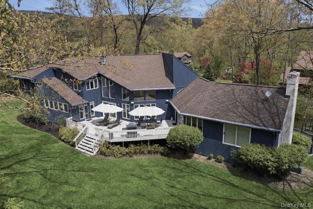 13 Zeck Court, Suffern, NY 10901