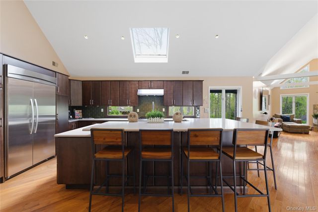 13 Zeck Court, Suffern, NY 10901