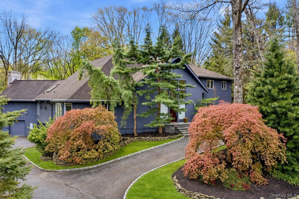 13 Zeck Court, Suffern, NY 10901