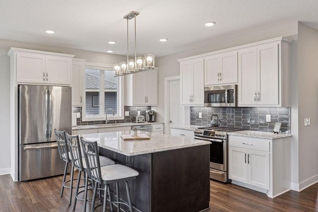 5174 Sundial Lane, Woodbury, MN 55129