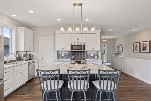 5174 Sundial Lane, Woodbury, MN 55129