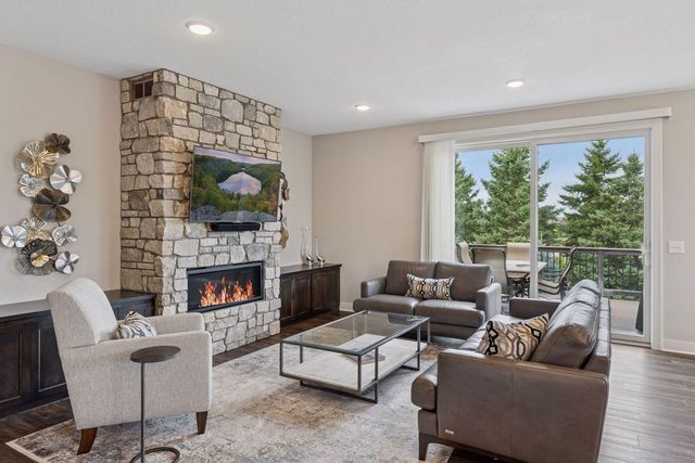 5174 Sundial Lane, Woodbury, MN 55129