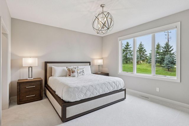 5174 Sundial Lane, Woodbury, MN 55129