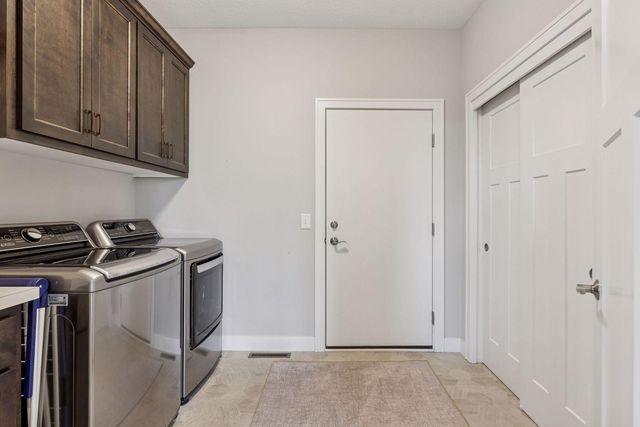 5174 Sundial Lane, Woodbury, MN 55129