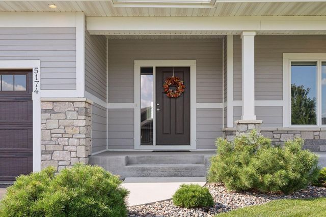5174 Sundial Lane, Woodbury, MN 55129