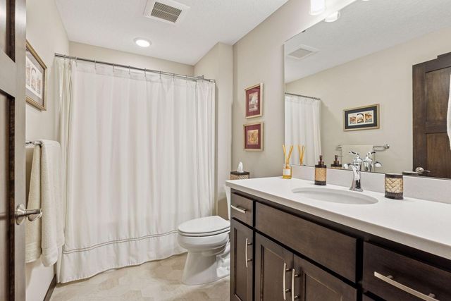 5174 Sundial Lane, Woodbury, MN 55129