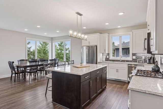 5174 Sundial Lane, Woodbury, MN 55129