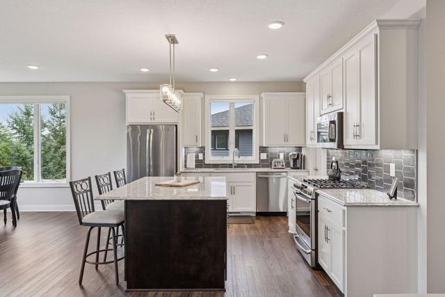 5174 Sundial Lane, Woodbury, MN 55129