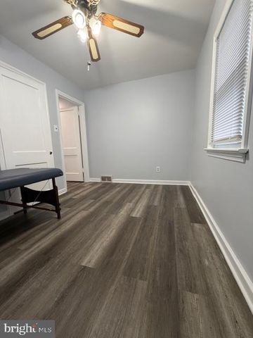 1309 LAKEVIEW DR, Lansdale, PA 19446