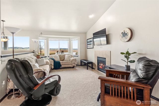 9702 Lowell Larimer Road, Everett, WA 98208