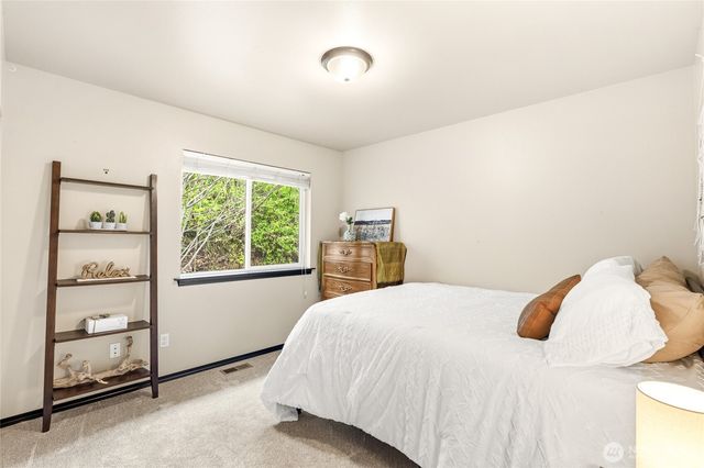 9702 Lowell Larimer Road, Everett, WA 98208