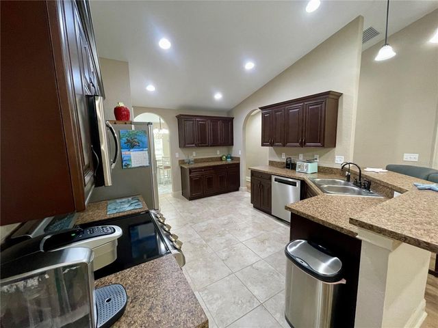 3920 SE 142ND STREET, Summerfield, FL 34491