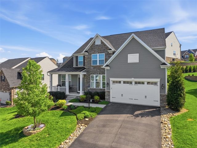 218 Sonni Ln, Robinson Twp, PA 15136