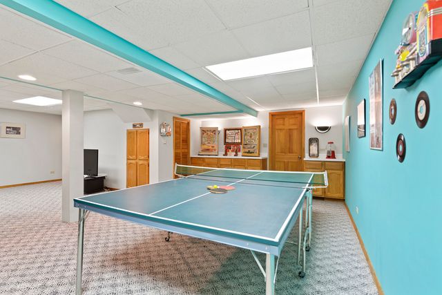 800 Manchester Street, Naperville, IL 60563