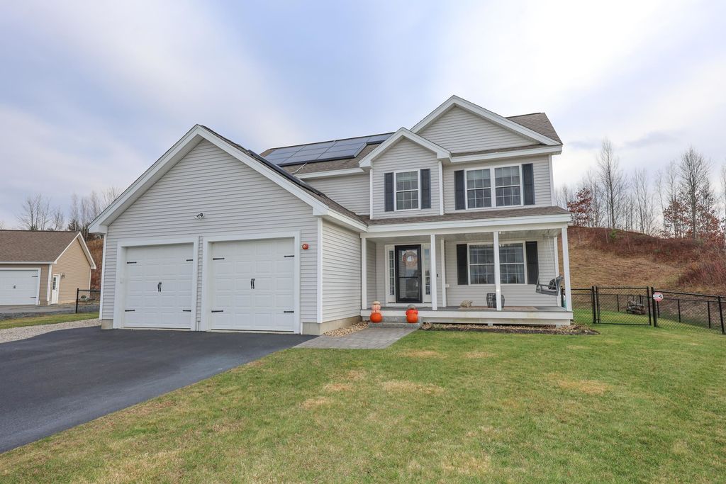 95 Wright Drive, New Boston, NH 03070