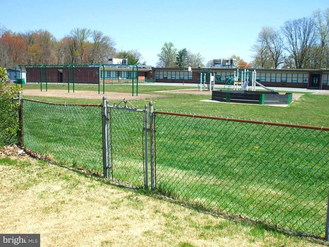 838 COLWELL RD, Swarthmore, PA 19081