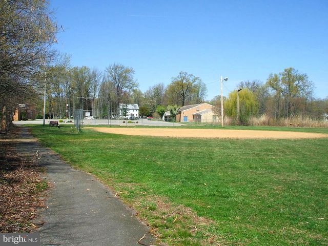 838 COLWELL RD, Swarthmore, PA 19081