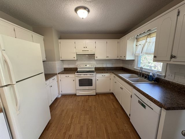 7427 Chadwick Dr, Murfreesboro, TN 37129