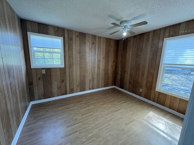 7427 Chadwick Dr, Murfreesboro, TN 37129