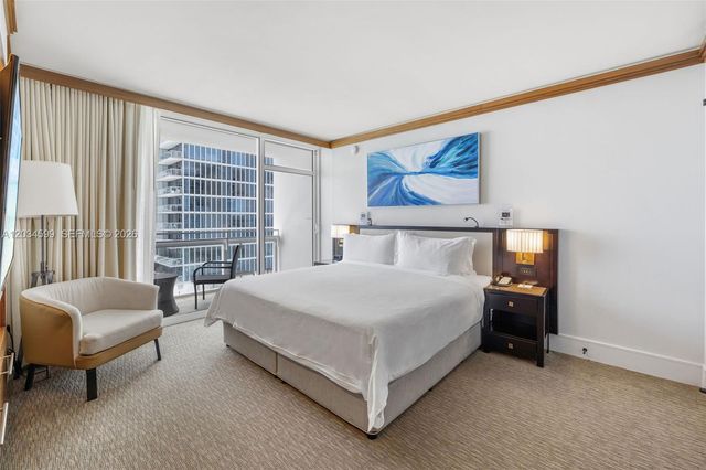 6801 Collins Ave 1010, Miami Beach, FL 33141