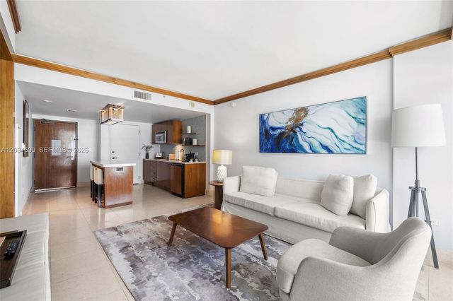 6801 Collins Ave 1010, Miami Beach, FL 33141