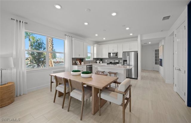 12669 Pyrite CT, Alva, FL 33920