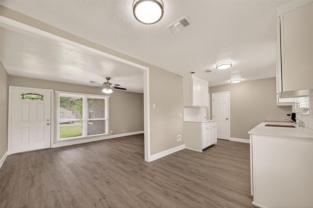 12114 Palmcrest Street, Houston, TX 77034