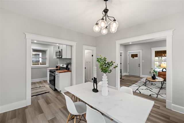 1702 Logan Avenue, Des Moines, IA 50316
