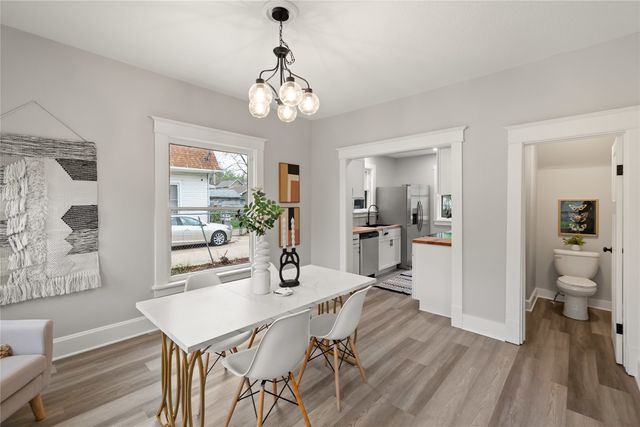 1702 Logan Avenue, Des Moines, IA 50316