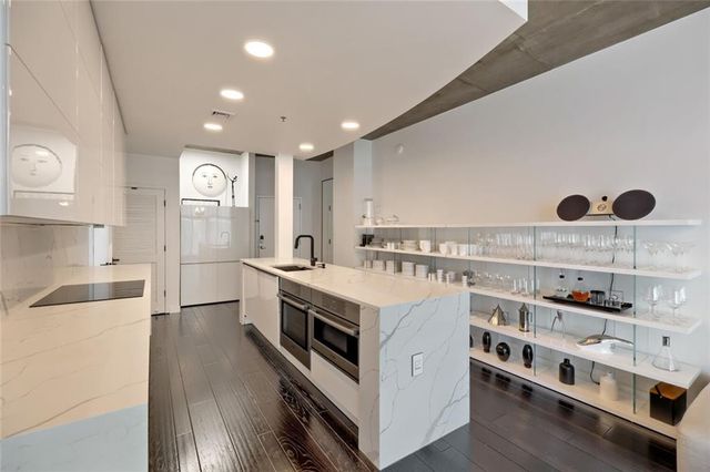 923 Peachtree Street NE 822, Atlanta, GA 30309