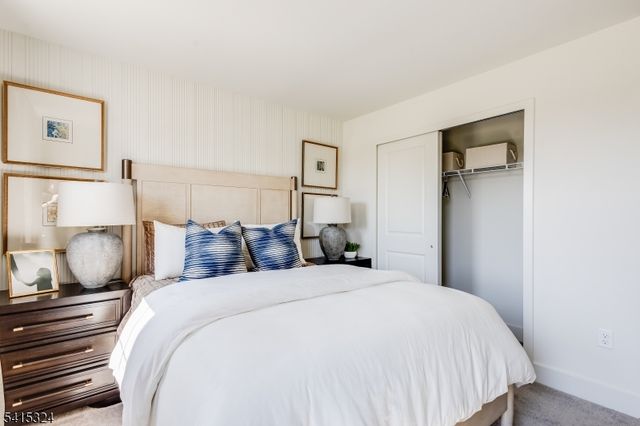 53 Eastwood Ter 53, East Hanover Twp., NJ 07936