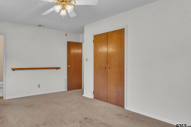 600 N Lake St, Waskom, TX 75692