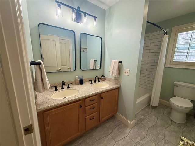 3027 Crocus Lane, Lysander, NY 13027
