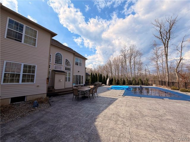 3027 Crocus Lane, Lysander, NY 13027