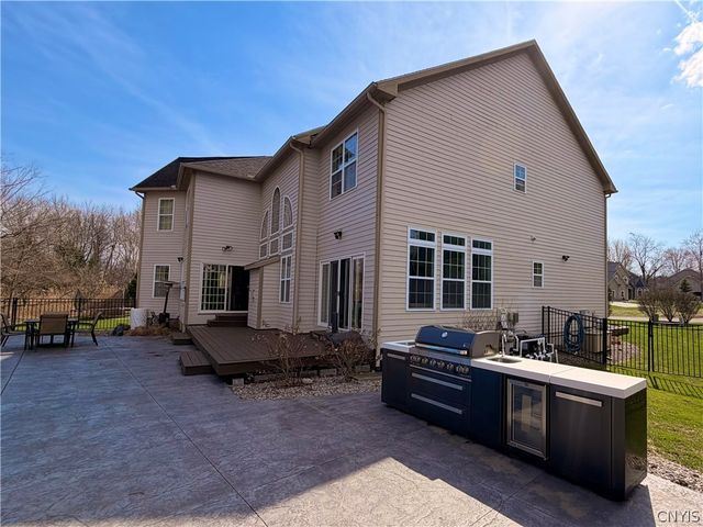 3027 Crocus Lane, Lysander, NY 13027
