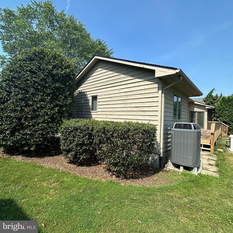 426 JACKIE DR, Ocean View, DE 19970