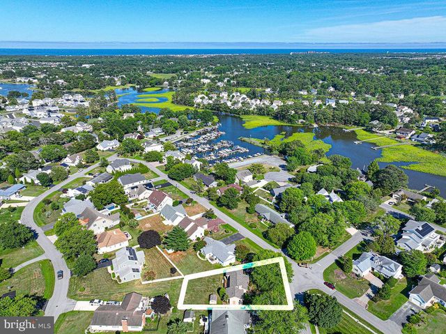 426 JACKIE DR, Ocean View, DE 19970