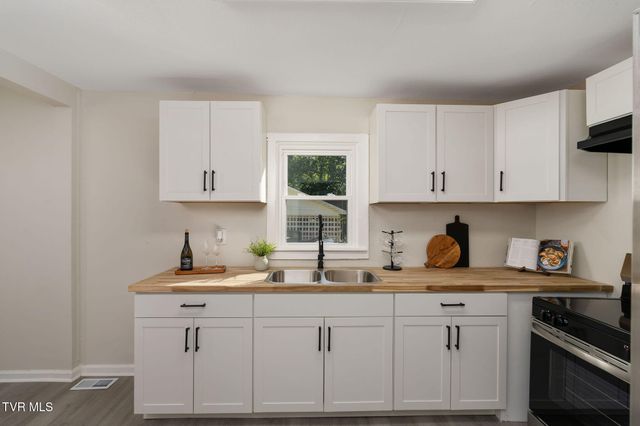 257 Shipp Springs Road, Kingsport, TN 37660