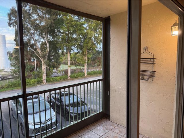 4273 NW 89th Avenue, Coral Springs, FL 33065