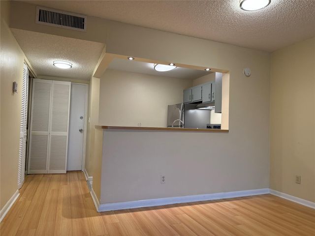 4273 NW 89th Avenue, Coral Springs, FL 33065