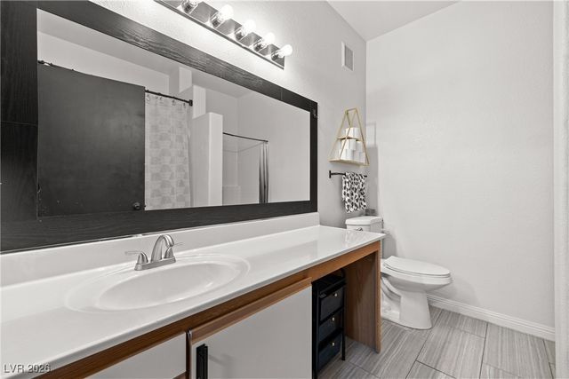 5751 Hacienda Avenue 135, Las Vegas, NV 89122